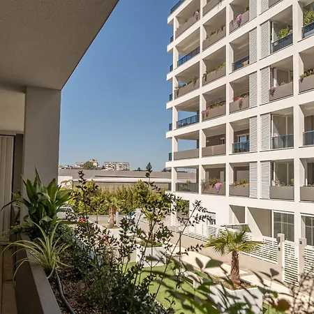 Apartment Am156 239 Modern Urban With Terrace & Wifi *